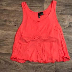 Tank top/crop top🌟